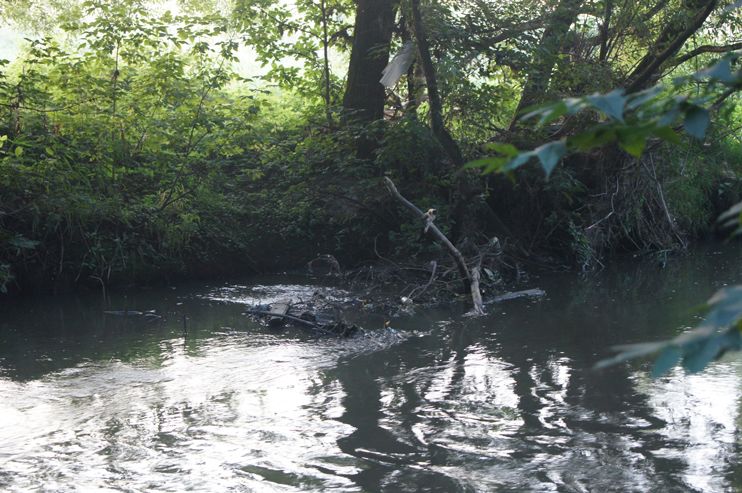 Статья о летней рыбалке с вобелрами Аква на малой реке Подмосковья